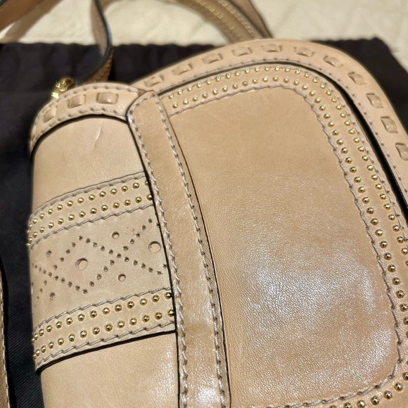 GUCCI
Leather Snaffle Bit Small Shoulder Bag Beige - Picture 16 of 17